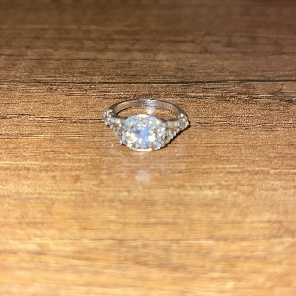 SOLD. Vintage Silver Tone Cubic Zirconia Ring size 7